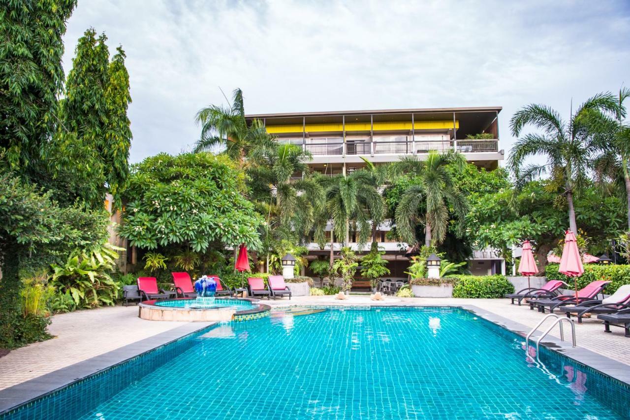 Asleep By Lantana Hostel Pattaya Exterior photo
